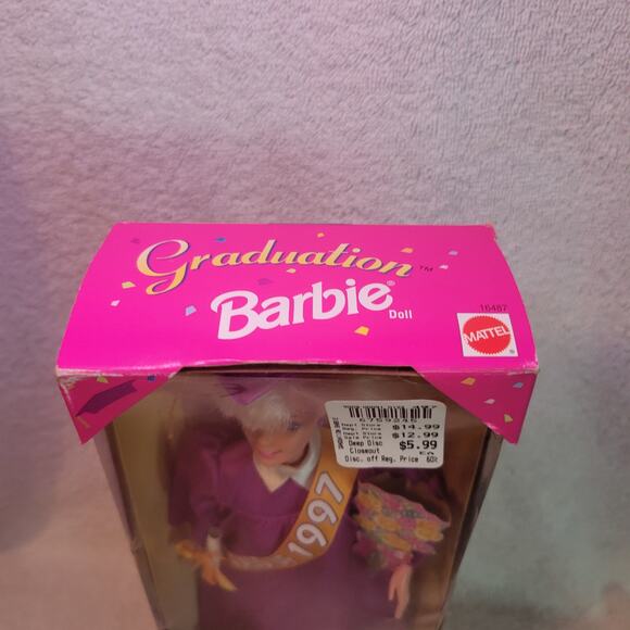 Class of 1997 Special Edition Graduation Barbie Doll Mattel 16487 Vintage NIB - Picture 5 of 8